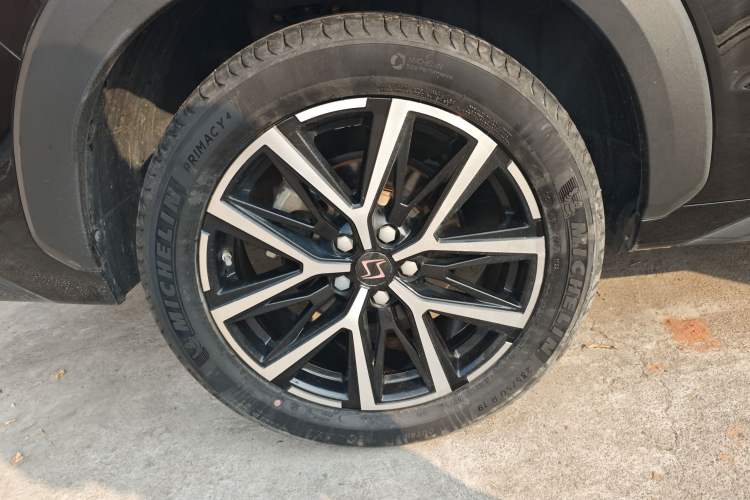 Used SOL X8 PLUS 2023 1.5 TGDI DCT ZhiShang Edition 7-Seater Right Rear Wheel Hub