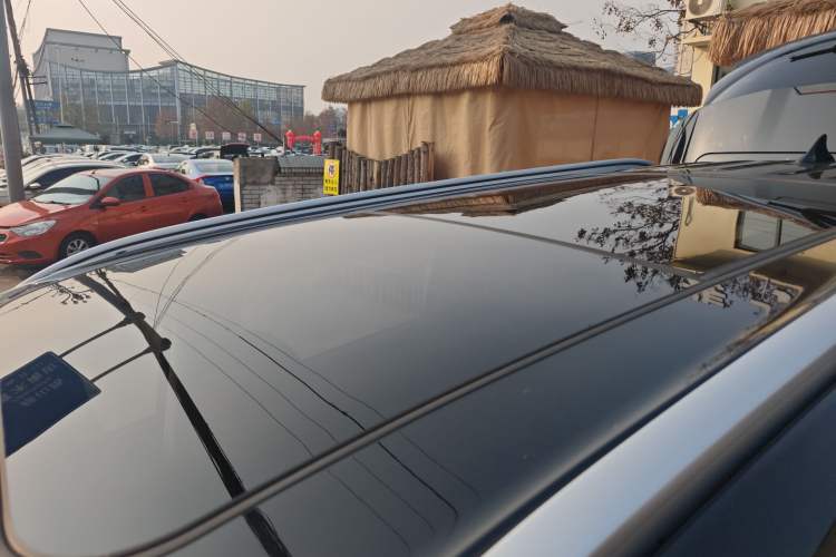 Used SOL X8 PLUS 2023 1.5 TGDI DCT ZhiShang Edition 7-Seater Roof