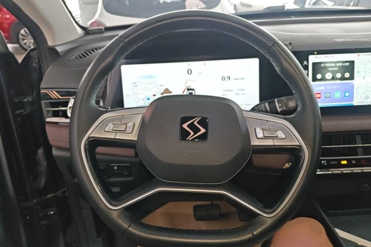Used SOL X8 PLUS 2023 1.5 TGDI DCT Smart Edition 7-Seater Steering Wheel