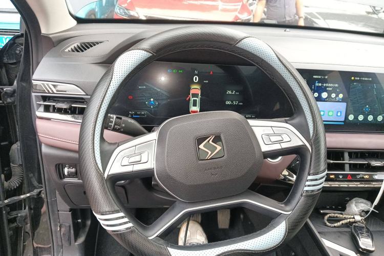 Used SOL X8 PLUS 2023 1.5 TGDI DCT Smart Edition 7-Seater Steering Wheel