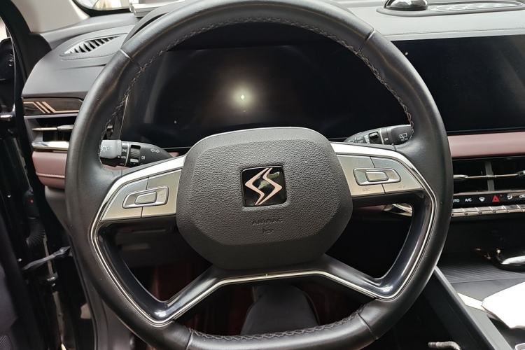 Used SOL X8 PLUS 2023 1.5 TGDI DCT Smart Edition 7-Seater Steering Wheel