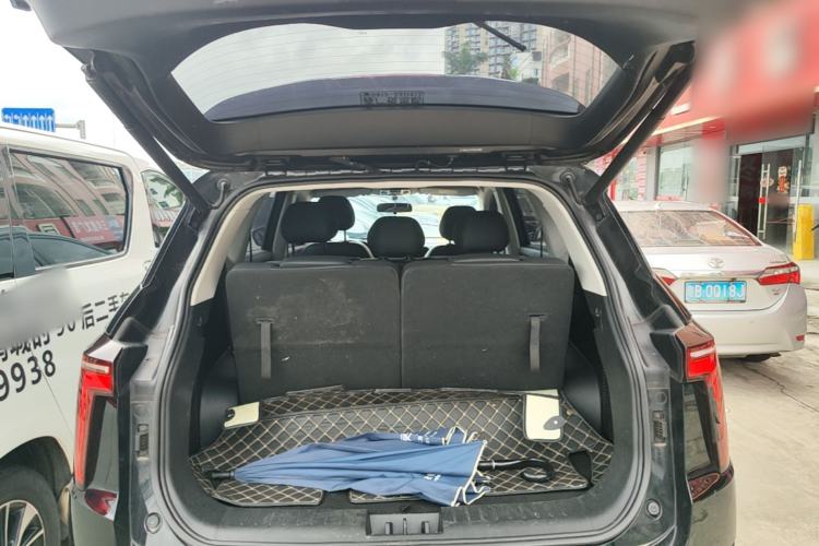 Used SOL X8 PLUS 2023 1.5 TGDI DCT Smart Edition 7-Seater Trunk