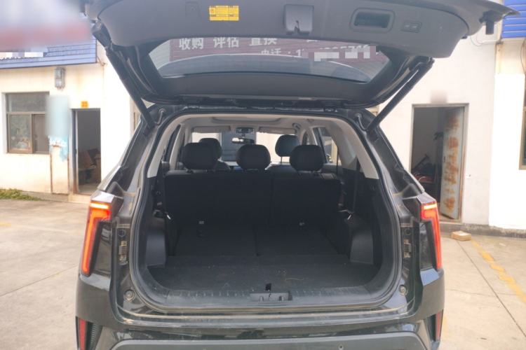 Used SOL X8 PLUS 2023 1.5 TGDI DCT Luxury Edition 7-Seater Trunk