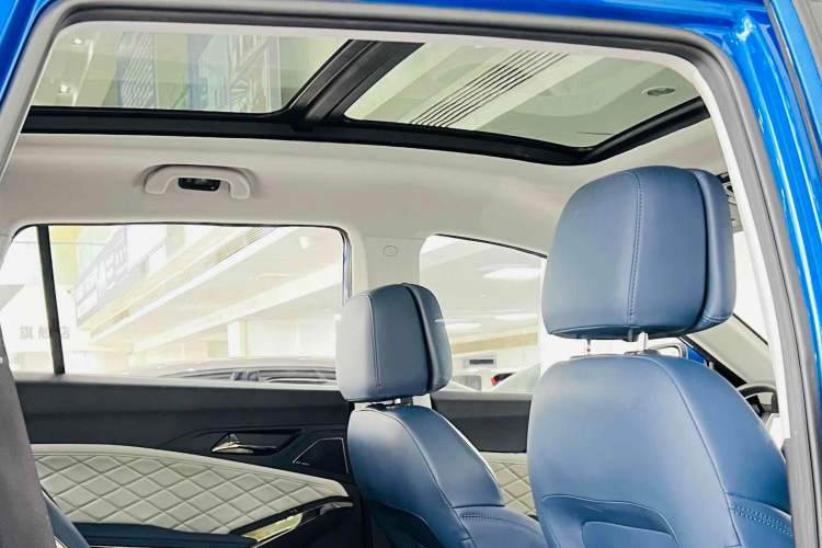 Used SOL X8 PLUS 2023 1.5 TGDI DCT ZhiShang Edition 6 Seats Headliner