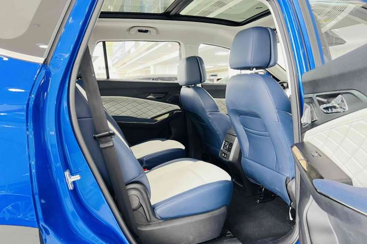 Used SOL X8 PLUS 2023 1.5 TGDI DCT ZhiShang Edition 6 Seats Interior 9