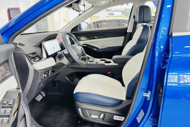 Used SOL X8 PLUS 2023 1.5 TGDI DCT ZhiShang Edition 6 Seats Left Front Seat
