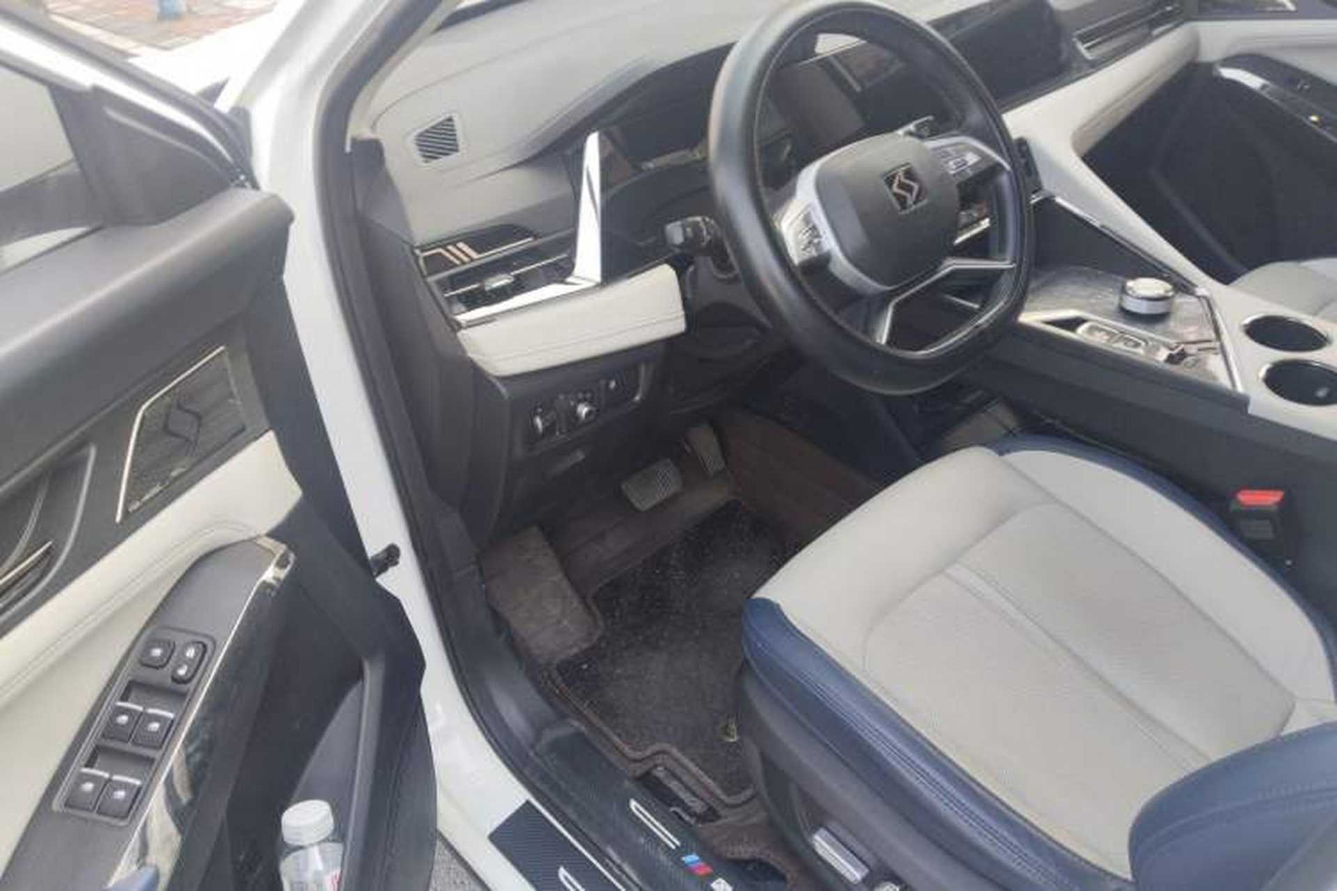 Used SOL X8 PLUS 2023 1.5 TGDI DCT Smart Home Edition 6-Seater Driver Seat