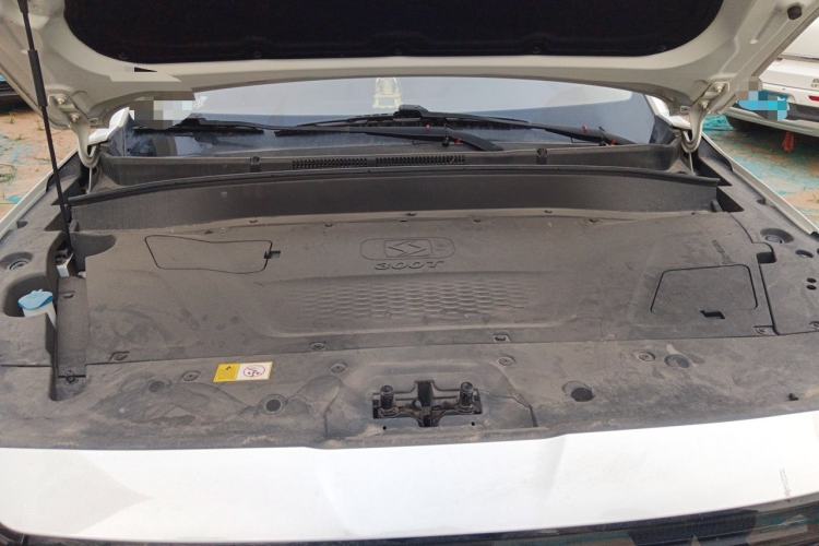 Used SOL X8 PLUS 2023 1.5 TGDI DCT Smart Home Edition 7-Seater Engine Bay