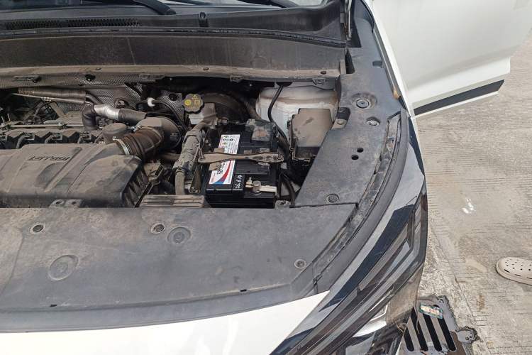 Used SOL X8 PLUS 2023 1.5 TGDI DCT Smart Edition 7-Seater Engine Bay Left