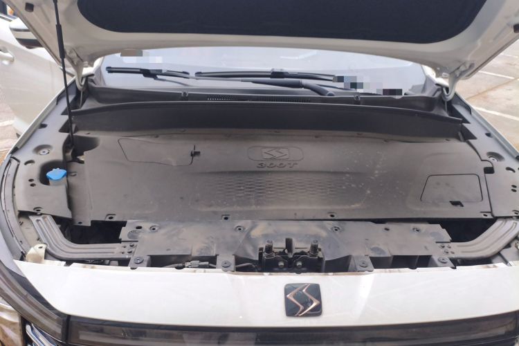 Used SOL X8 PLUS 2023 1.5 TGDI DCT Smart Home Edition 7-Seater Engine Bay