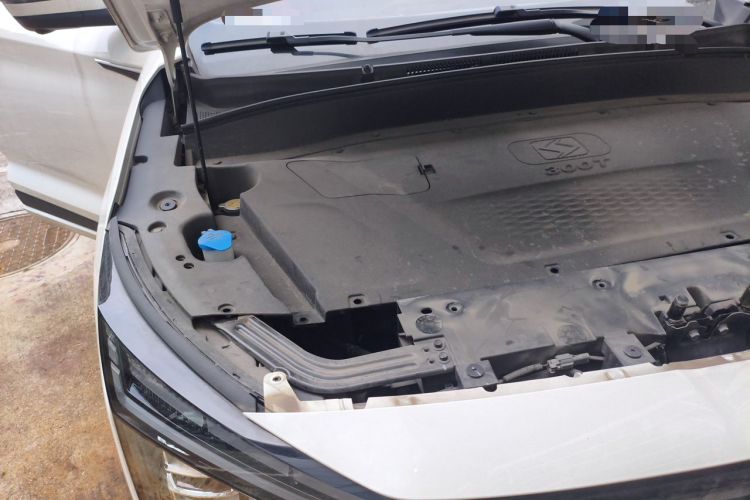 Used SOL X8 PLUS 2023 1.5 TGDI DCT Smart Home Edition 7-Seater Engine Bay Right
