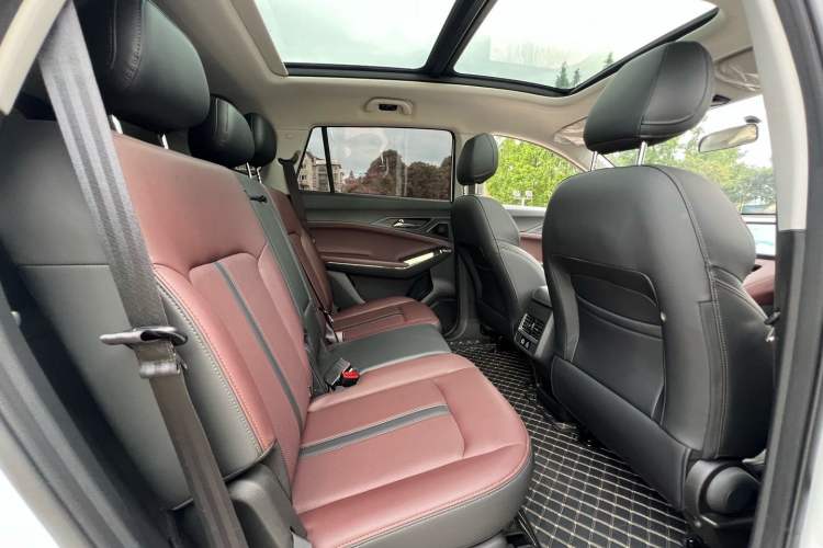 Used SOL X8 PLUS 2023 1.5 TGDI DCT ZhiJia Edition 5 Seats Exterior 7