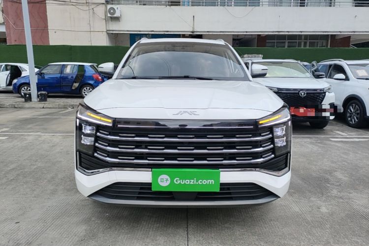 Used SOL X8 PLUS 2023 1.5 TGDI DCT ZhiJia Edition 5 Seats Front