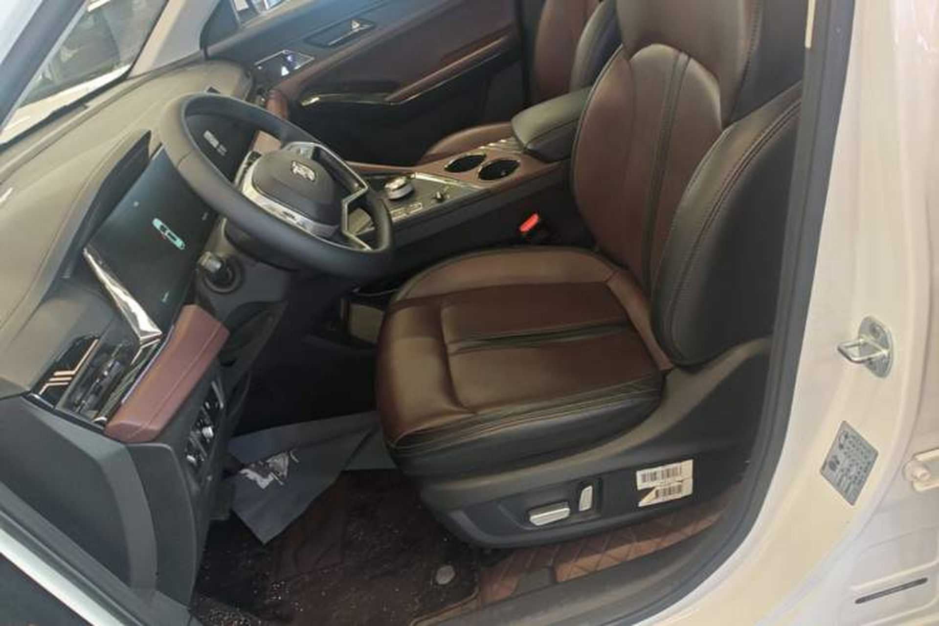 Used SOL X8 PLUS 2023 1.5 TGDI DCT Smart Edition 7-Seater Left Front Seat