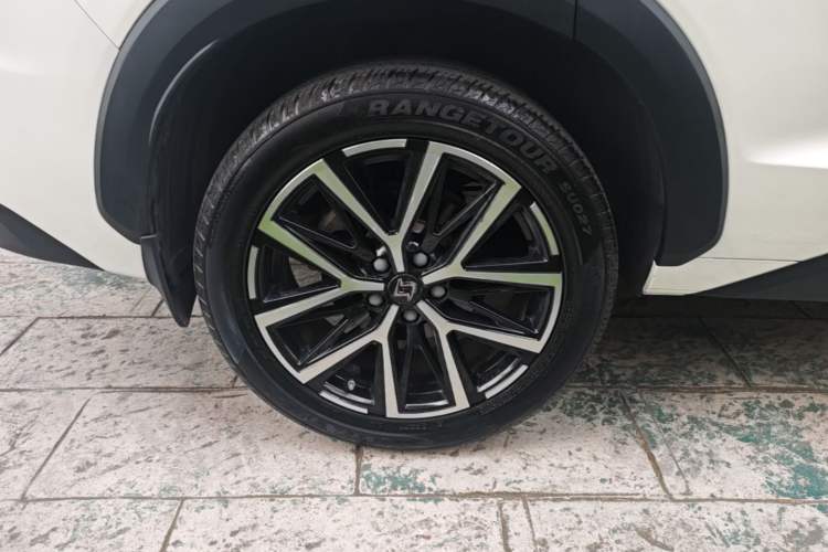 Used SOL X8 PLUS 2023 1.5 TGDI DCT Smart Edition 7-Seater Right Rear Wheel Hub