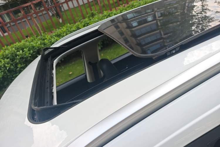 Used SOL X8 PLUS 2023 1.5 TGDI DCT Smart Edition 7-Seater Roof