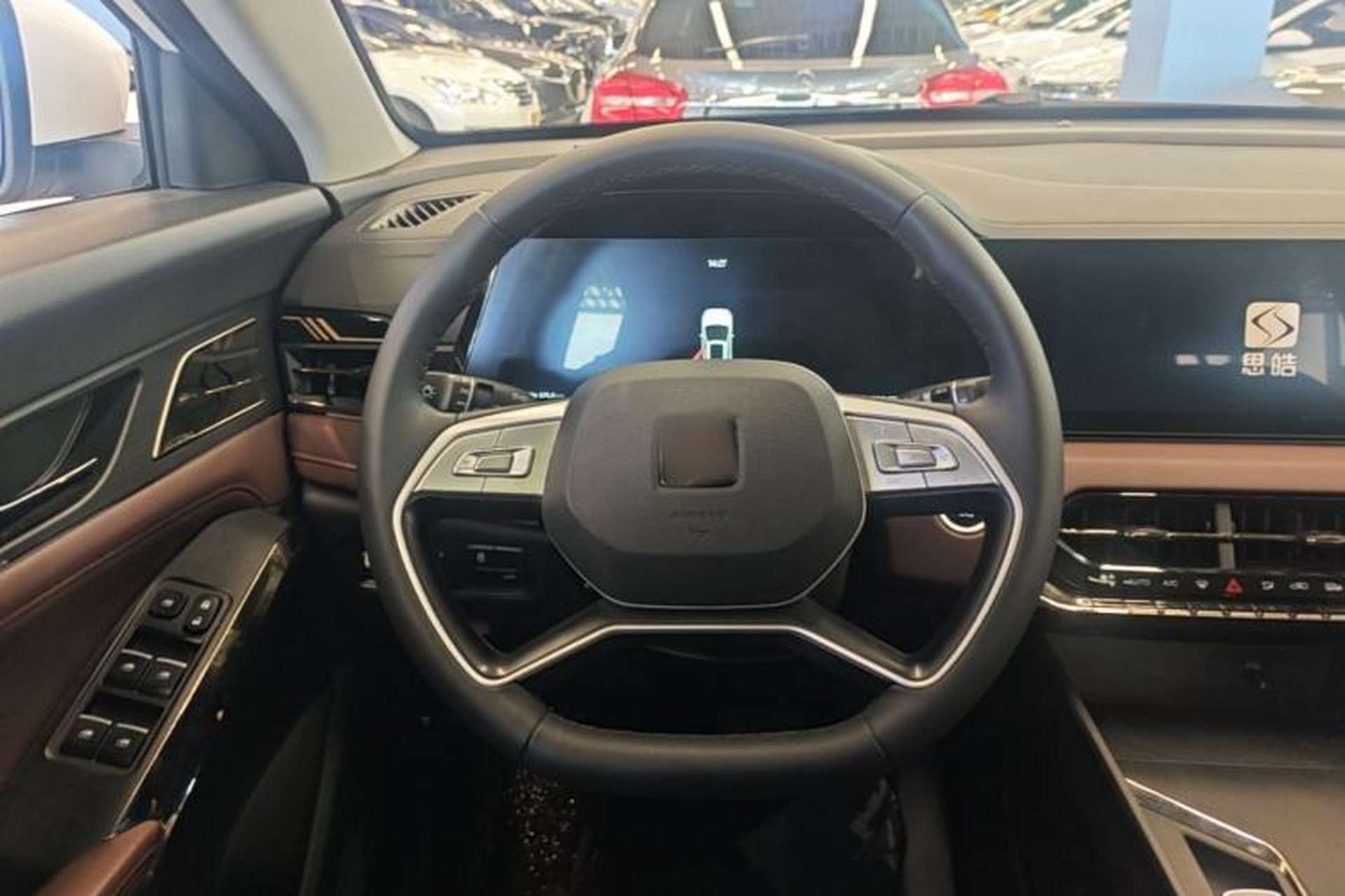 Used SOL X8 PLUS 2023 1.5 TGDI DCT Smart Edition 7-Seater Steering Wheel