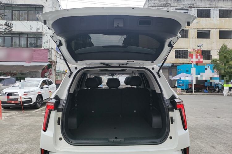Used SOL X8 PLUS 2023 1.5 TGDI DCT ZhiJia Edition 5 Seats Trunk