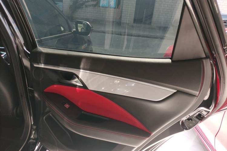 Used SOL Yao 2021 1.5TGDI DCT Chuanyun RACE Edition Right Rear Door Interior