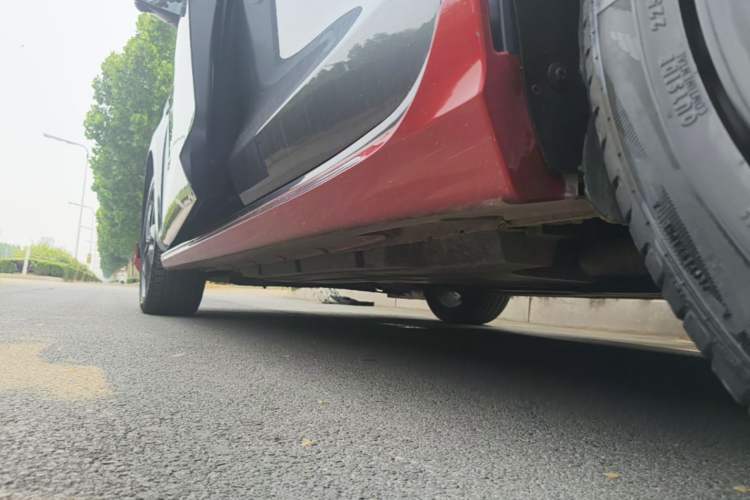 Used SOL Yao 2021 1.5 TGDI DCT Lightning RACE Edition Left Side Sill