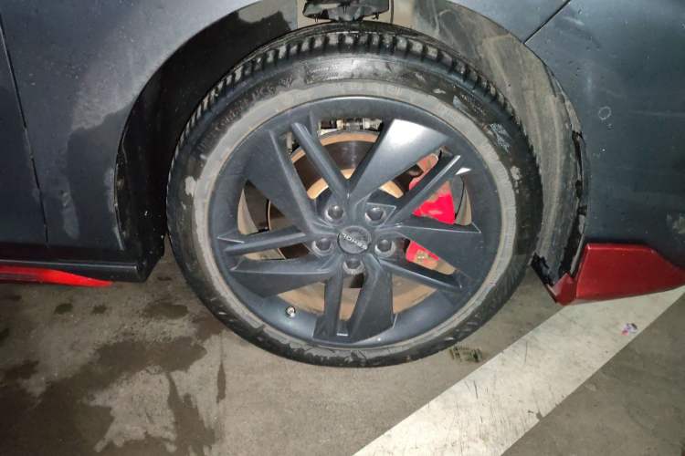 Used SOL Yao 2021 1.5 TGDI DCT Lightning RACE Edition Right Front Wheel Hub