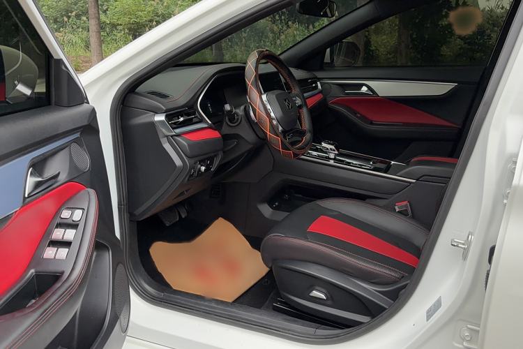 Used SOL Yao 2021 1.5 TGDI DCT Lightning RACE Edition Interior 2