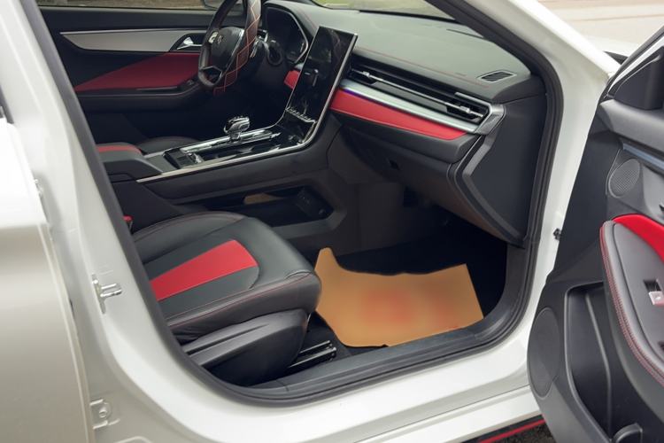 Used SOL Yao 2021 1.5 TGDI DCT Lightning RACE Edition Interior 5