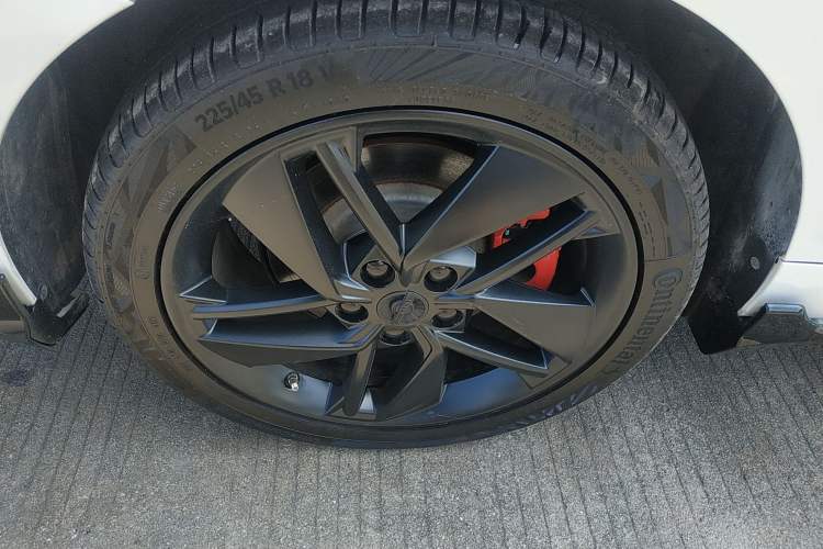 Used SOL Yao 2021 1.5 TGDI DCT Lightning RACE Edition Right Rear Wheel Hub