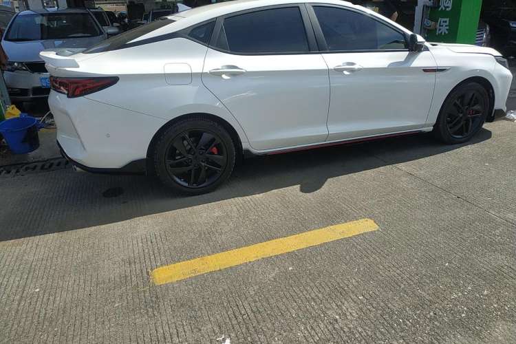 Used SOL Yao 2021 1.5 TGDI DCT Lightning RACE Edition Right Side