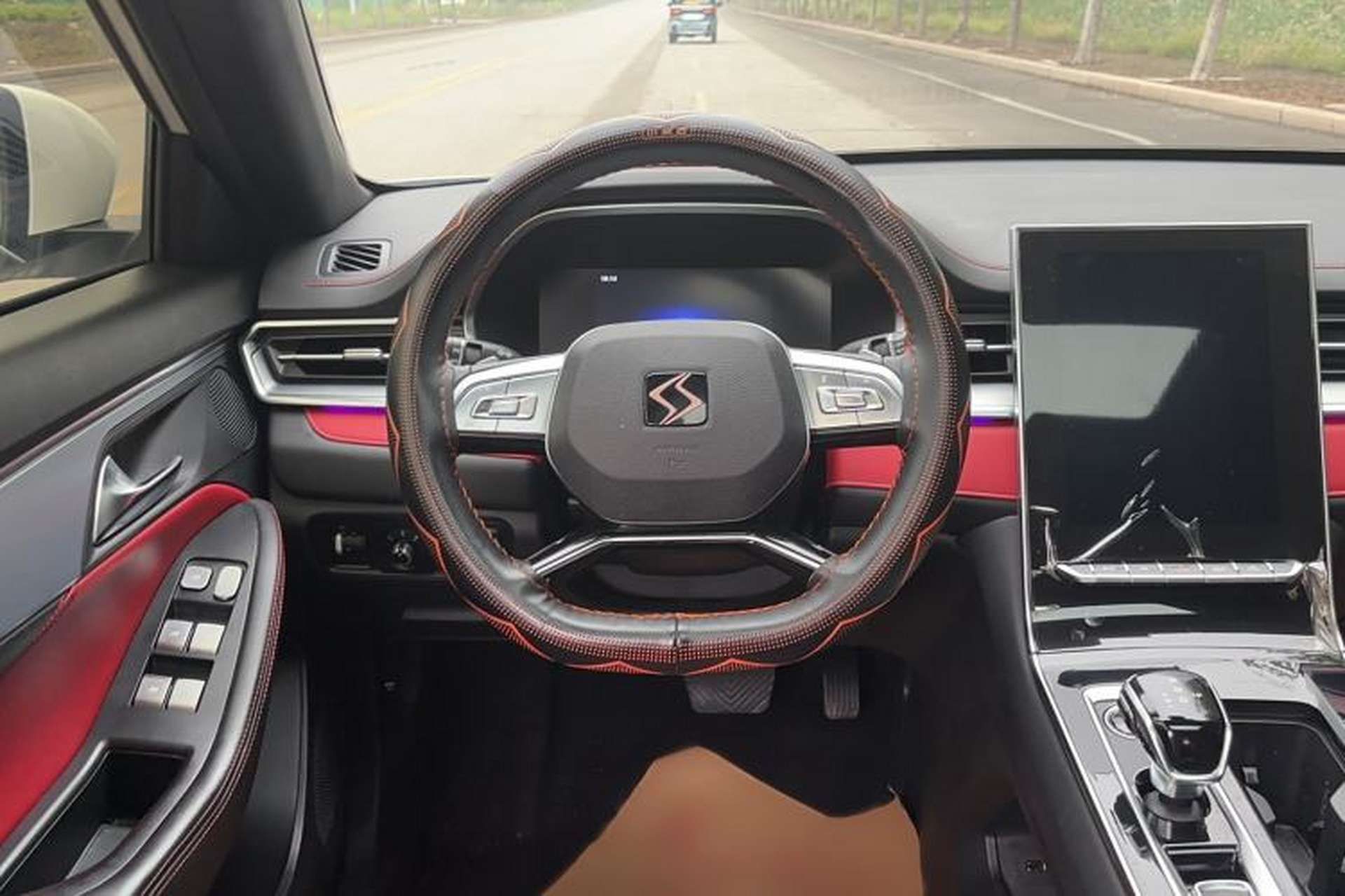 Used SOL Yao 2021 1.5 TGDI DCT Lightning RACE Edition Steering Wheel
