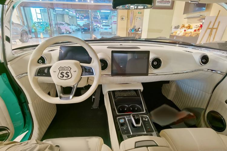 Used SONGSAN MOTORS SS DOLPHIN 2021 1.5T Plug-in Hybrid Standard Edition Interior 2