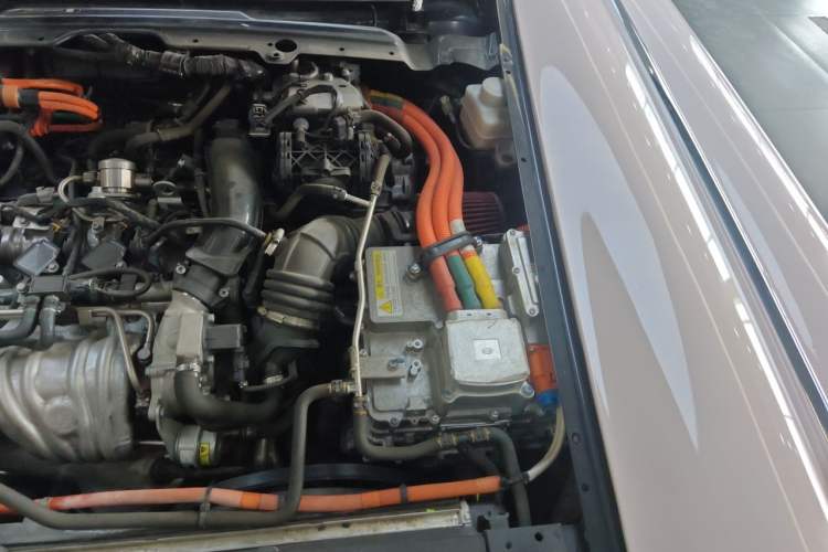 Used SONGSAN MOTORS SS DOLPHIN 2021 1.5T Plug-in Hybrid Standard Edition Engine Bay Left