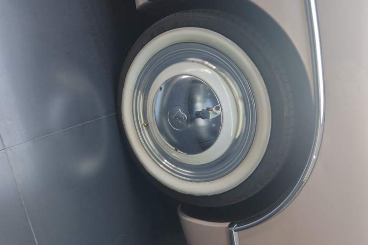 Used SONGSAN MOTORS SS DOLPHIN 2021 1.5T Plug-in Hybrid Standard Edition Right Front Wheel Hub