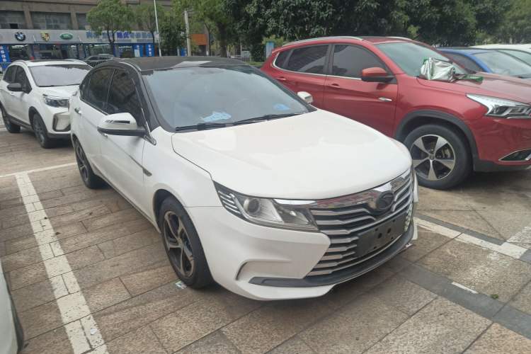 Used Soueast A5 Wing Dance 2019 1.5L Manual Luxury Version China V Standard Front Right 45 Deg