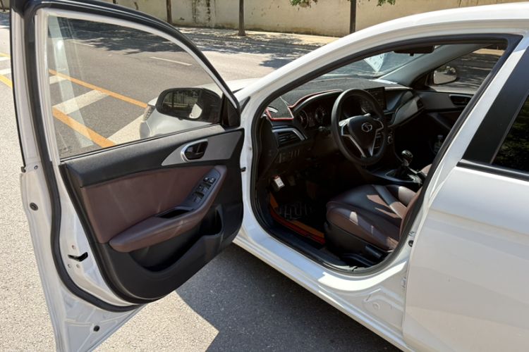 Used Soueast A5 Wing Dance 2021 1.5L Manual Exceed Edition Interior 5