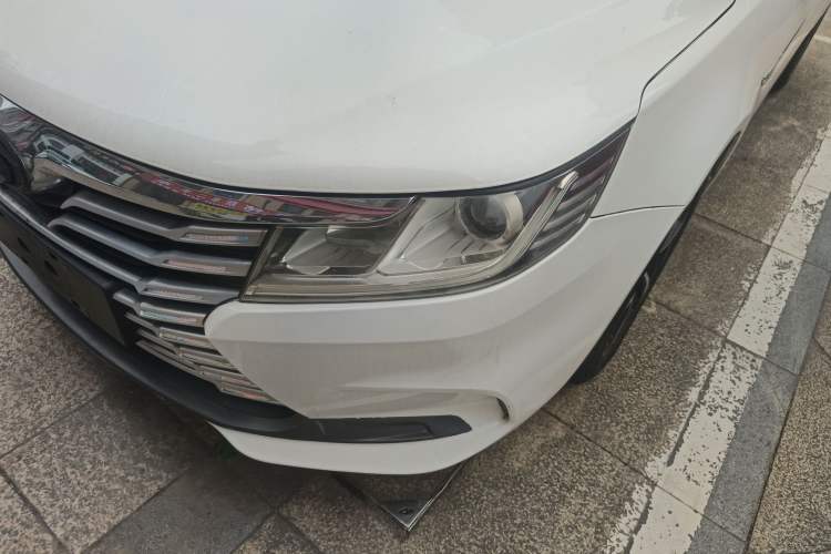Used Soueast A5 Wing Dance 2019 1.5L Manual Luxury Version China V Standard Left Front Headlight