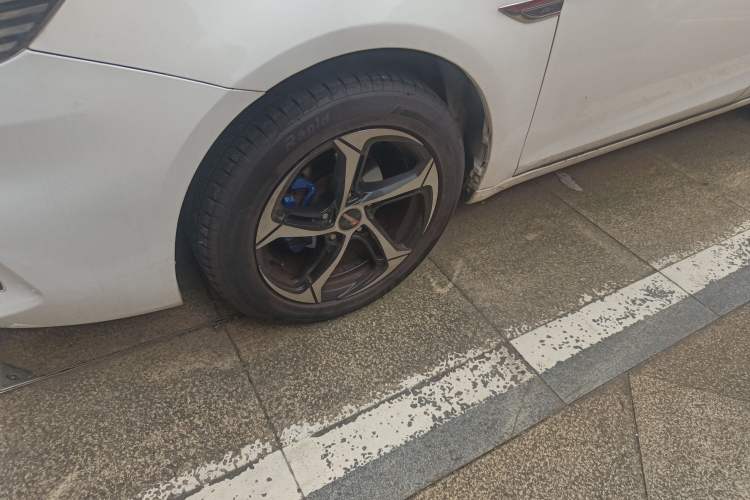 Used Soueast A5 Wing Dance 2019 1.5L Manual Luxury Version China V Standard Left Front Wheel Hub