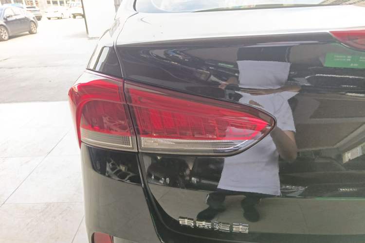 Used Soueast A5 Wing Dance 2019 1.5L Manual Luxury Edition China V Standard Left Rear Taillight