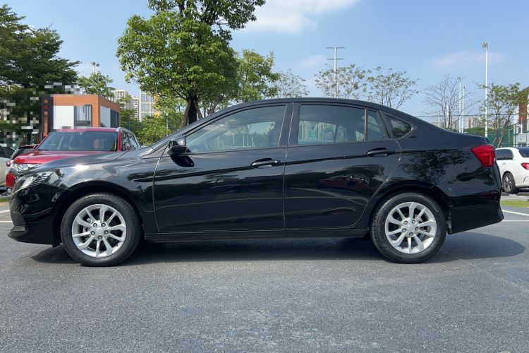 Used Soueast A5 Wing Dance 2019 1.5L Manual Luxury Edition China V Standard Left Side