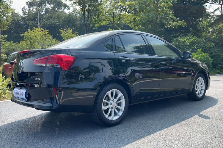 Used Soueast A5 Wing Dance 2019 1.5L Manual Luxury Edition China V Standard Rear Right 45 Deg