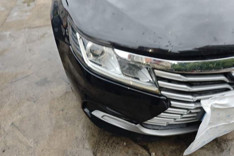 Used Soueast A5 Wing Dance 2019 1.5L CVT Luxury Edition China V Standard Right Front Headlight