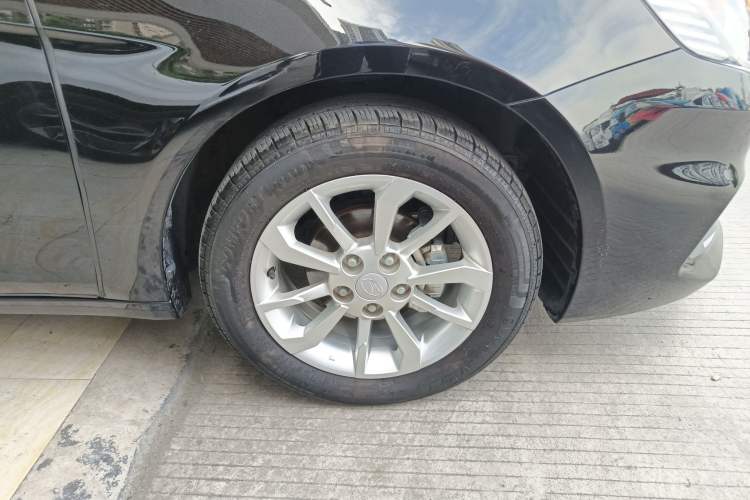 Used Soueast A5 Wing Dance 2019 1.5L Manual Luxury Edition China V Standard Right Front Wheel Hub