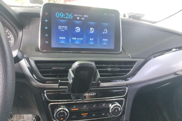 Used Soueast A5 Wing Dance 2019 1.5L Manual Luxury Version China V Standard Audio And AC Panel