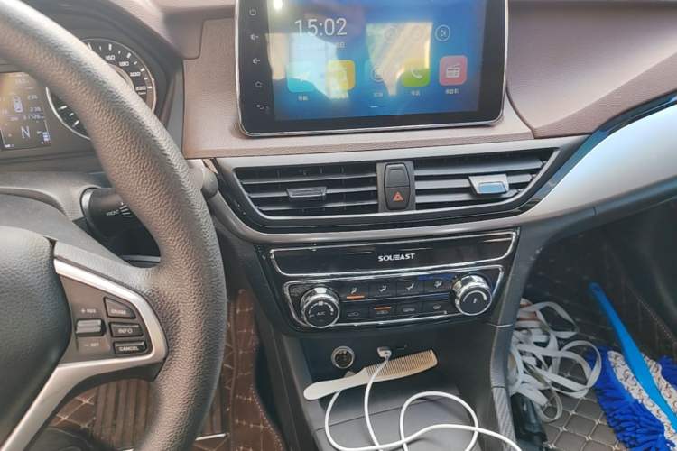 Used Soueast A5 Wing Dance 2019 1.5L CVT Wingzun Edition China VI compliant Audio And AC Panel