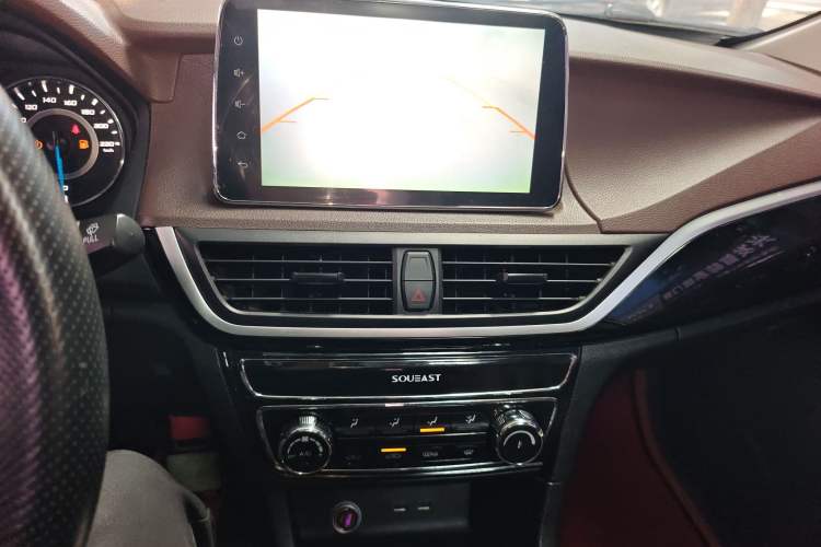 Used Soueast A5 Wing Dance 2019 1.5L Manual Eado Supreme Edition China VI Audio And AC Panel