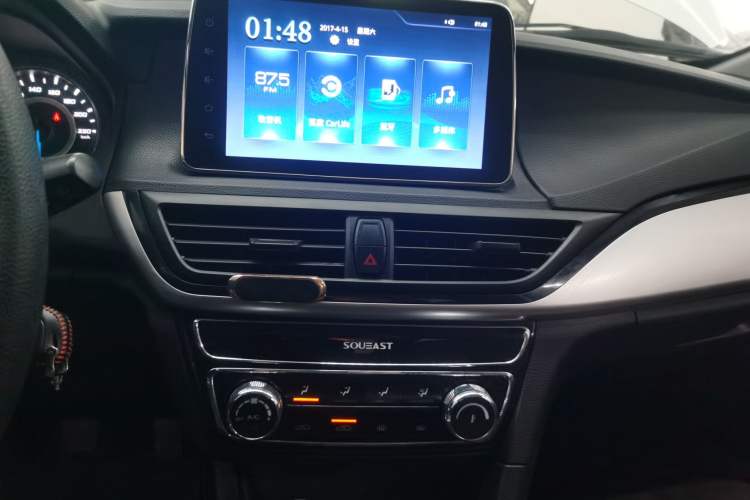 Used Soueast A5 Wing Dance 2019 1.5L Manual Luxury Version China V Standard Audio And AC Panel