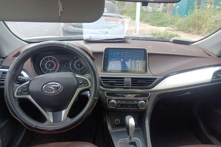 Used Soueast A5 Wing Dance 2019 1.5L CVT Wing豪 Edition China VI Standard Center Console