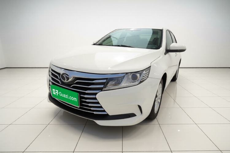 Ojetý Soueast A5 Wing Dance 2019 1.5L Manual Luxury Edition China V Standard Guazi used car, China used car export, Used car for sale, Used  cars, Cheapest cars for sale