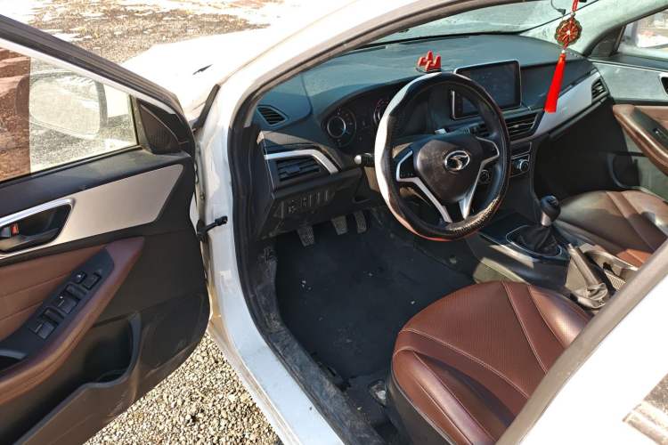 Used Soueast A5 Wing Dance 2019 1.5L Manual Luxury Version China V Standard Driver Seat