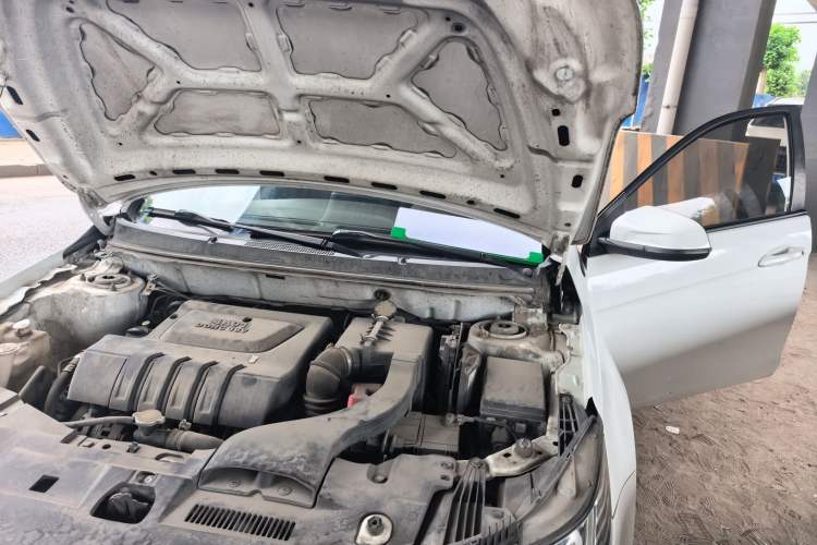 Used Soueast A5 Wing Dance 2019 1.5L CVT Wing豪 Edition China VI Standard Engine Bay Left
